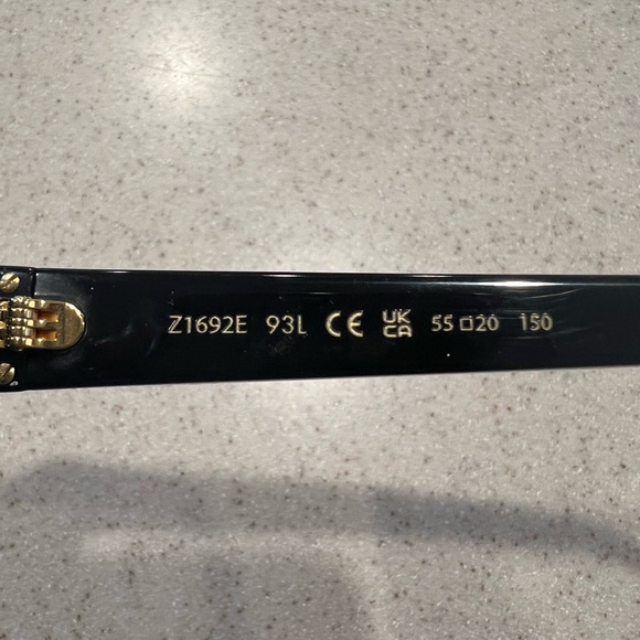 Men’s Louis Vuitton Glide Sunglasses. - Picture 7 of 15